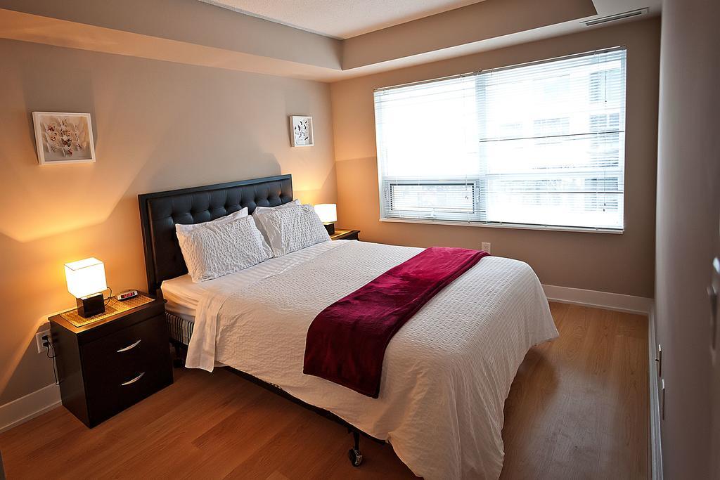 Red Maple Suites - Blue Jays Way Toronto Exterior foto